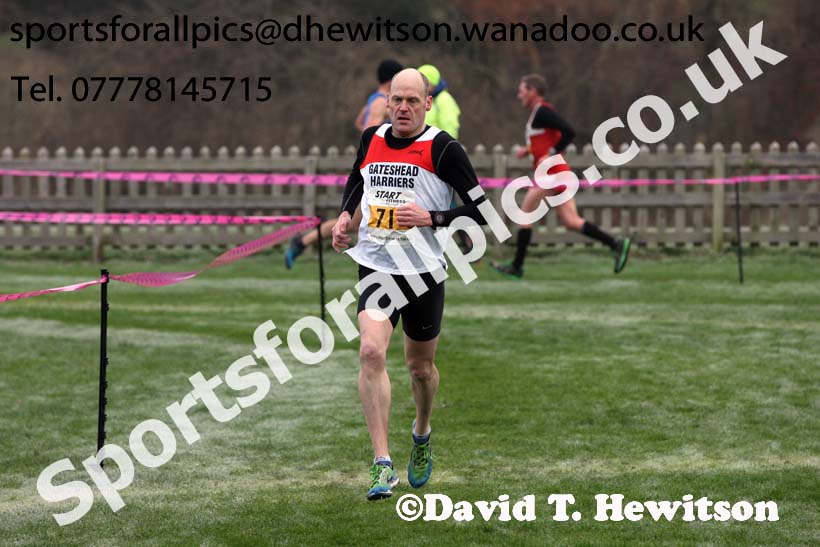 Veterans race, Durham Cathedral Cross Country Relays. Photo: David T. Hewitson/Sports for All Pics
